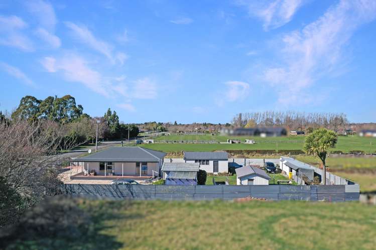 227 Racecourse Road Allenton_19