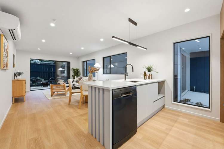 31 Mountain Road Mt Wellington_6