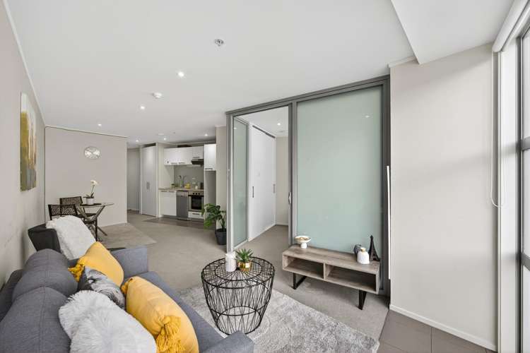 5F/156 Vincent Street_0