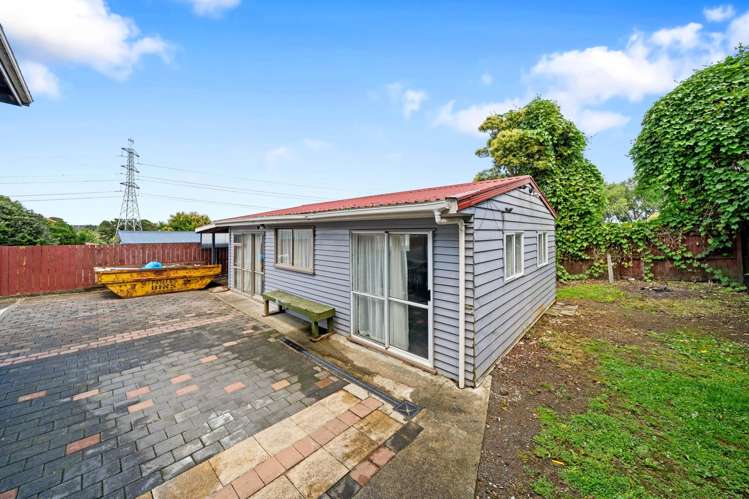 31 Collett Road Otara_13