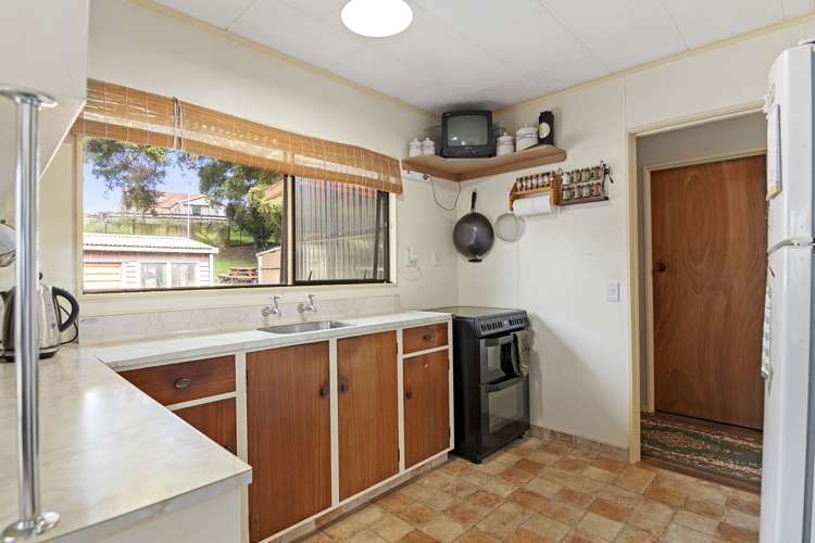 61 Eighty Eight Valley Road Wakefield_9