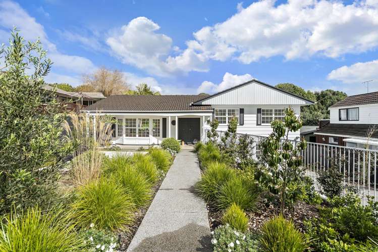 16 Pickwick Parade Mellons Bay_34