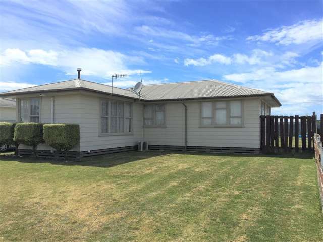 10 Plowman Crescent Onekawa_1