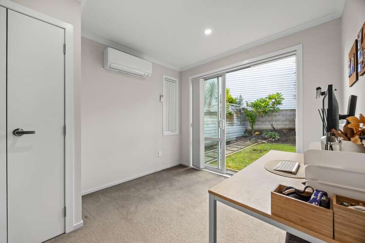 39 Arrowsmith Drive Flat Bush_11