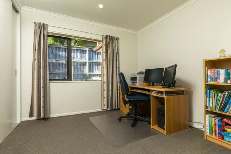 55 William Gamble Drive Greenhithe_13