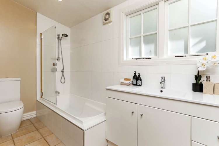 323i Mount Eden Road Mount Eden_9