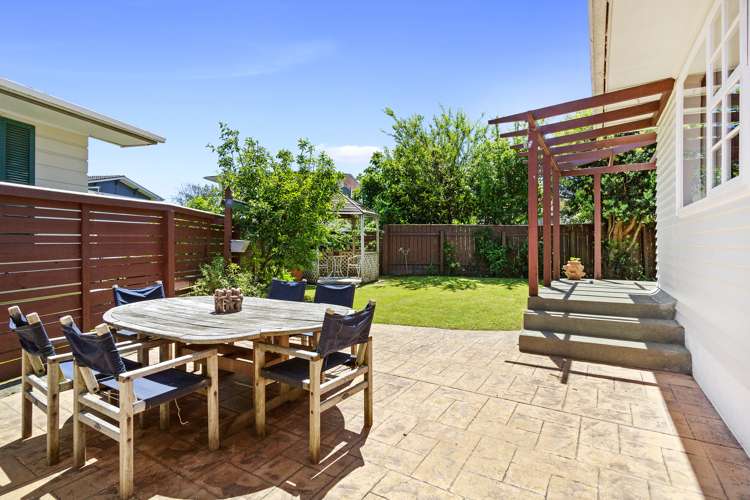 15 Hamerton Street Naenae_13