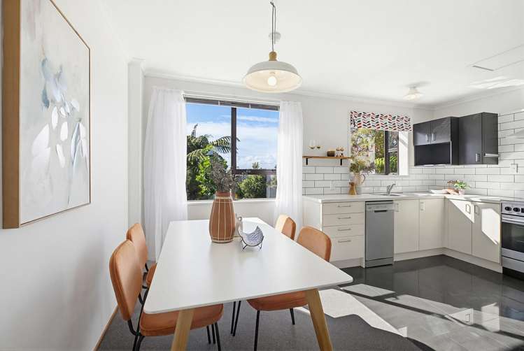 3 Tedder Way Karori_8