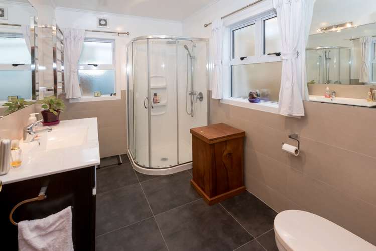 2/9 Dell Way Bucklands Beach_15