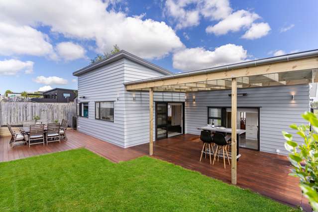 8 Karaka Road Beachlands_2