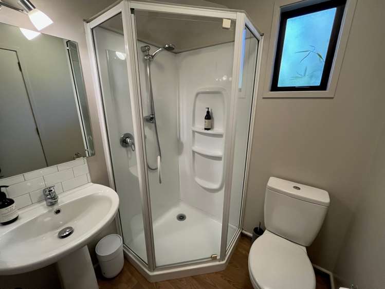 98 Clyde Saint (State Highway 49) Ohakune_10