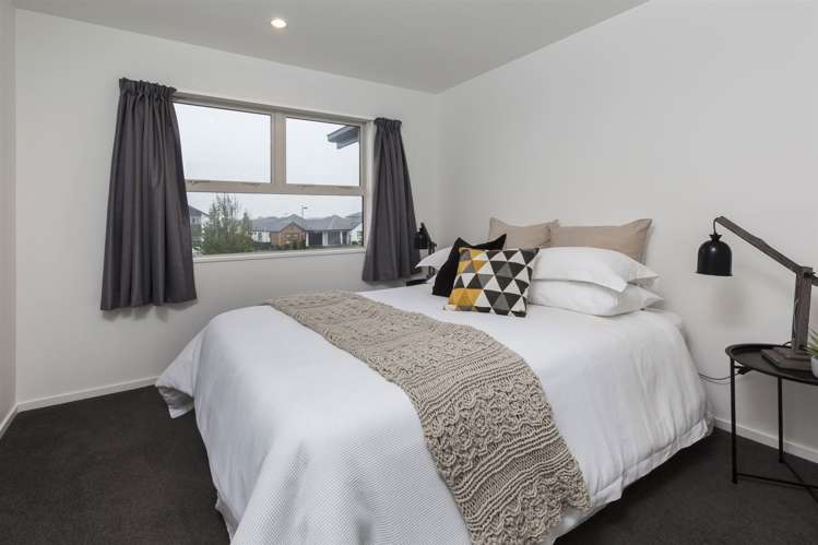 4/39 Gallaghan Close Wigram_11