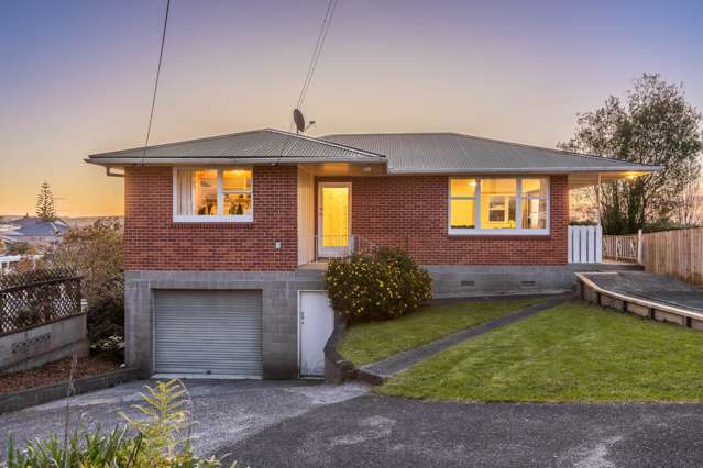 32 Porter Crescent Helensville_1