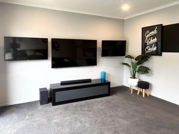 42 Tippet Crescent Wigram_6