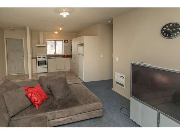 7/10 Collins Street Addington_4