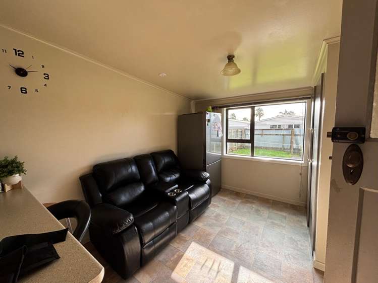  12 Fox Road Springvale_5