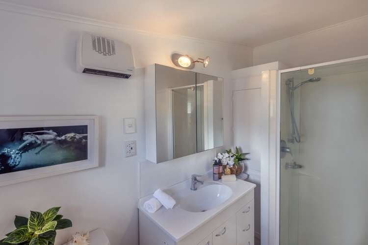 101 Churchill Drive Crofton Downs_17