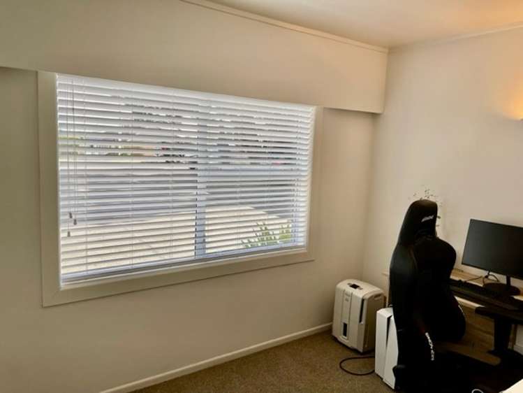 2/241 Hurstmere Road Takapuna_10