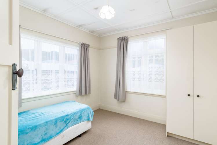 11 and 13 Udy Street Petone_8