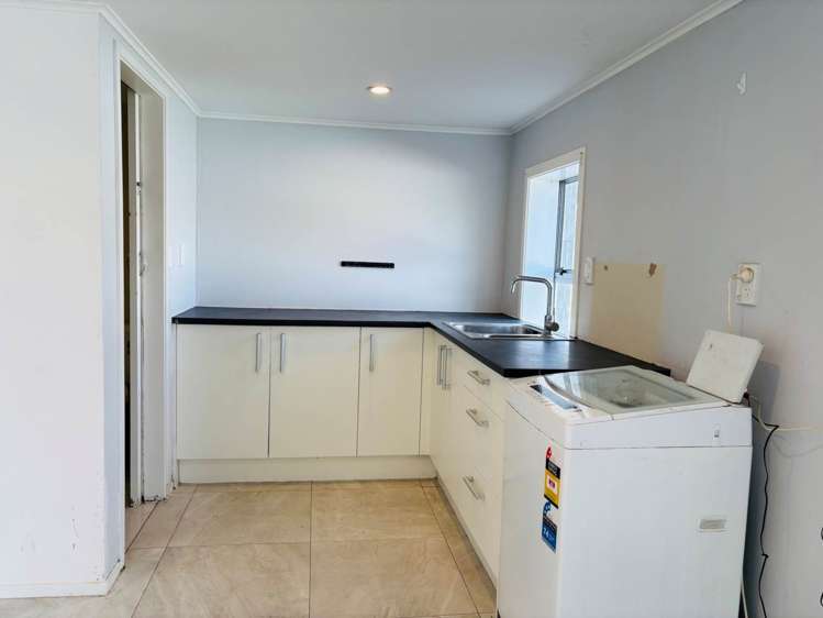1/4 Preston Avenue Mount Albert_14