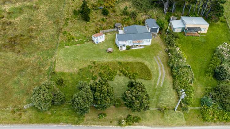 1061 Mataikona Road Mataikona_11