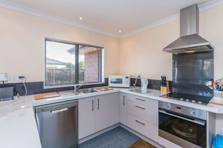 4 Belle Maison Court Levin_3