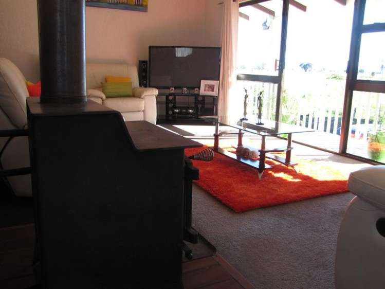 119 Lowe Avenue Thames_6