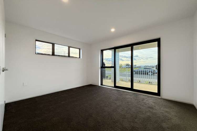 9,11,13 Awhi Way Karaka_11