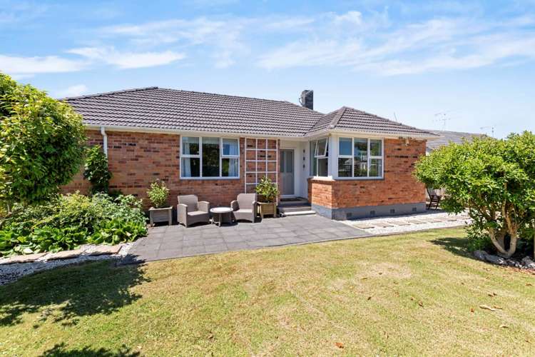 6 Pirangi Street Point England_14