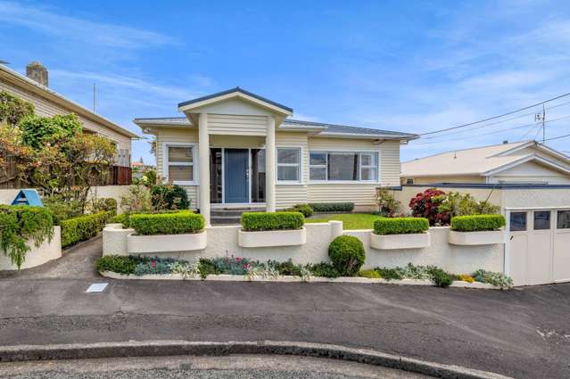 Art Deco With Coastal Outlook