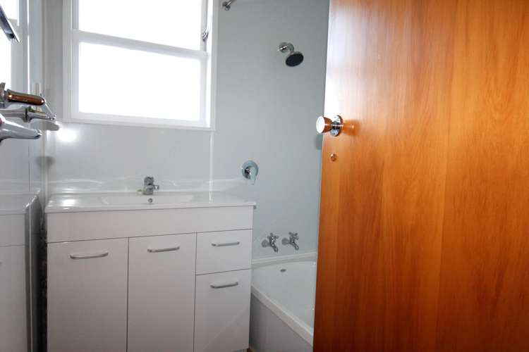 9 Key Crescent Seddon_11