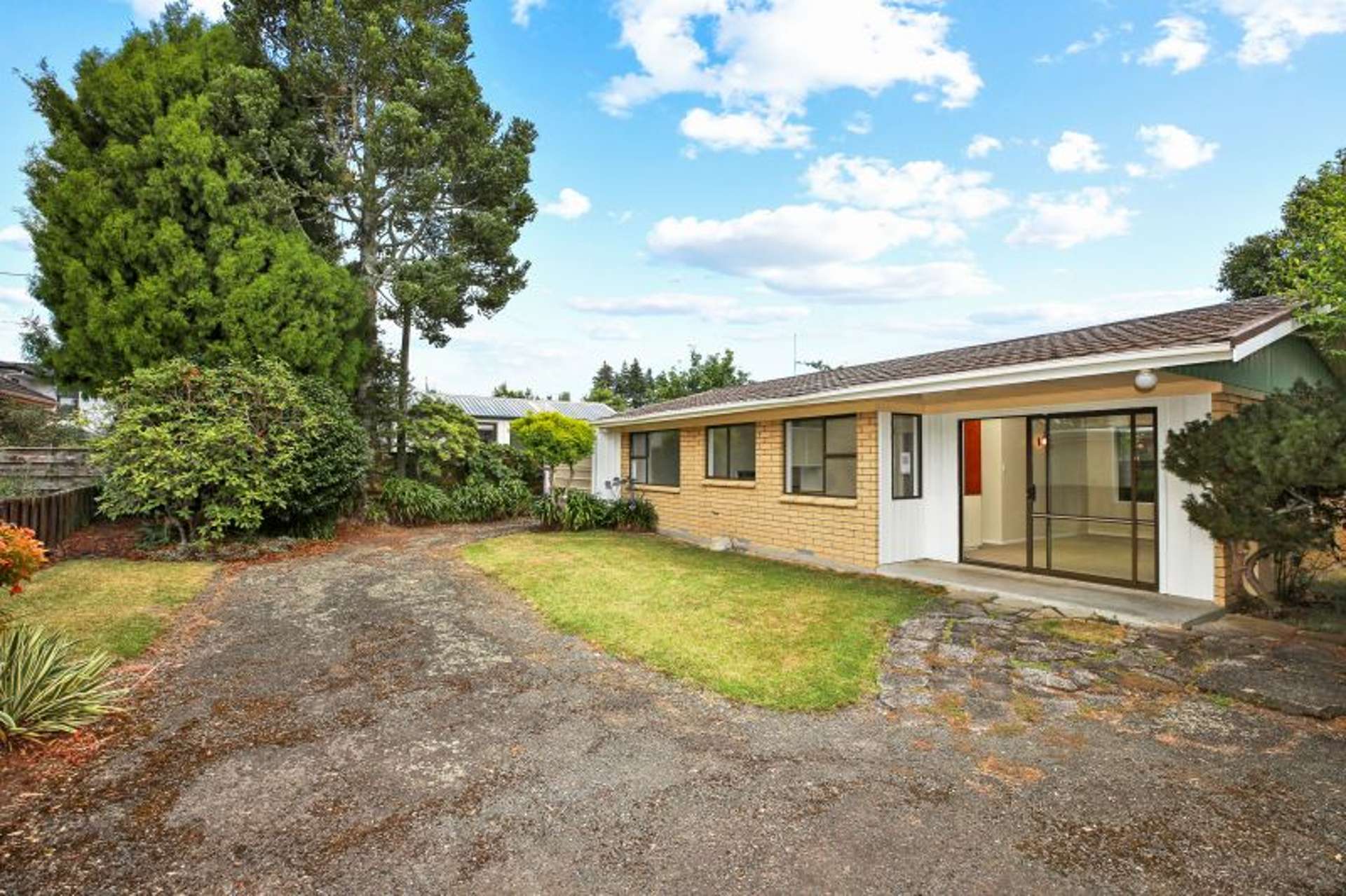 233a Dey Street Hamilton East_0