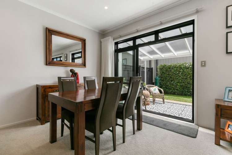 119 Bonair Crescent Silverdale_12