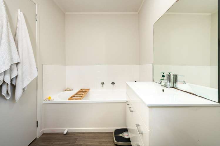 148 Clifton Road Te Awanga_37