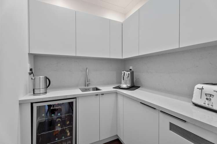 2 Golf Road Epsom_11