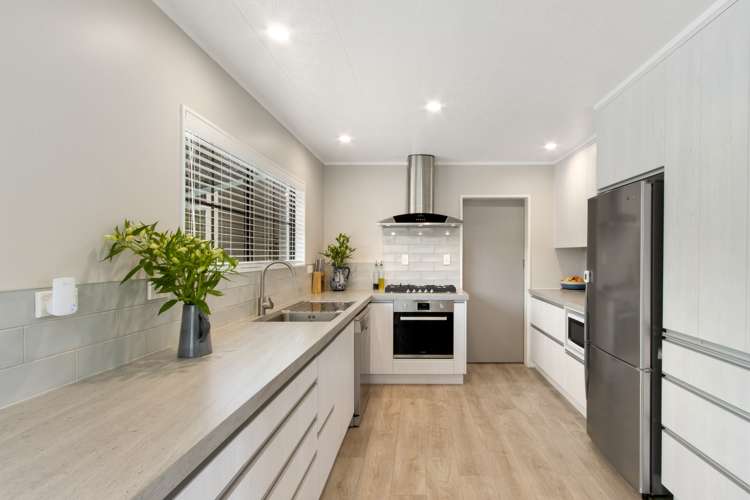 17 Cedar Road Te Awanga_2