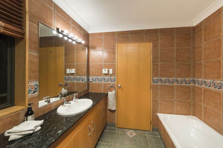 27 Balmoral Drive Terrace End_22