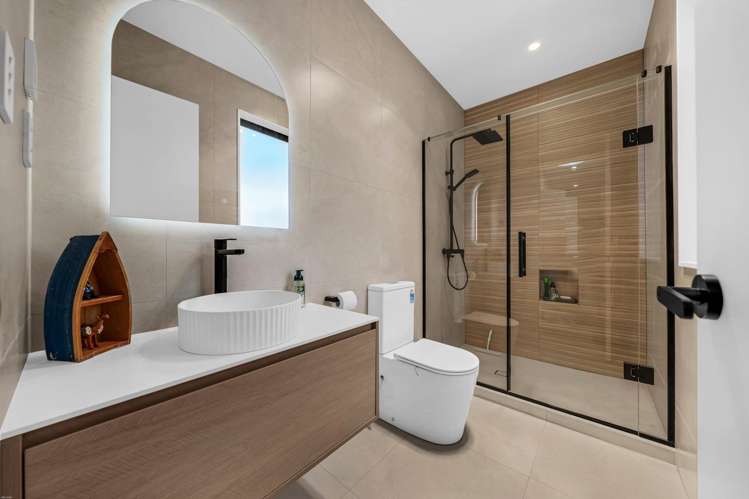 27 Anehana Place Stanmore Bay_17