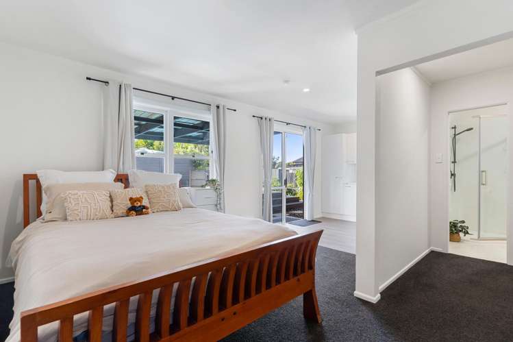 62 Third View Avenue Beachlands_23