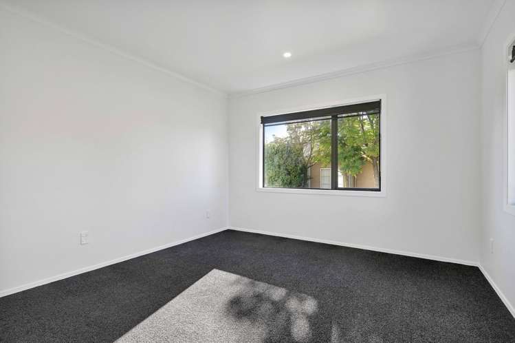 22 Olivia Street Stratford_13