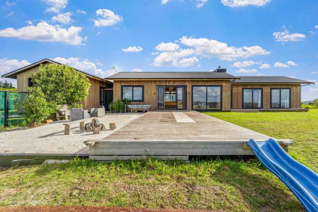 Exceptional Home Exceptional Views!!!