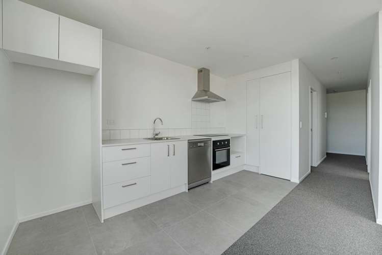 A207/3 Rauemi Way Te Atatu South_15