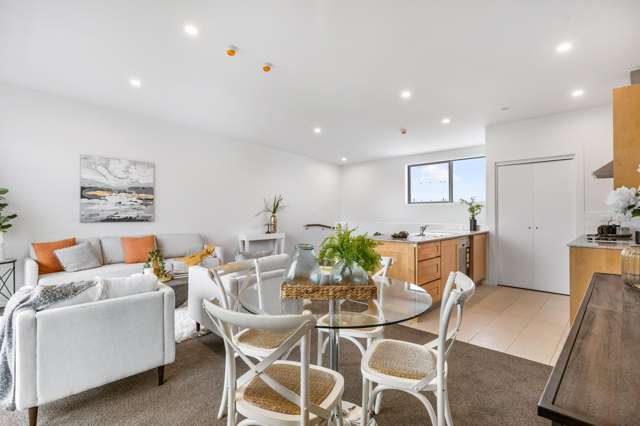 18/63 Kestev Drive Flat Bush_4