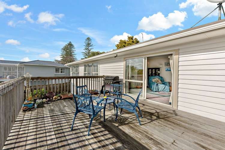 64 Church Road Mangere Bridge_10