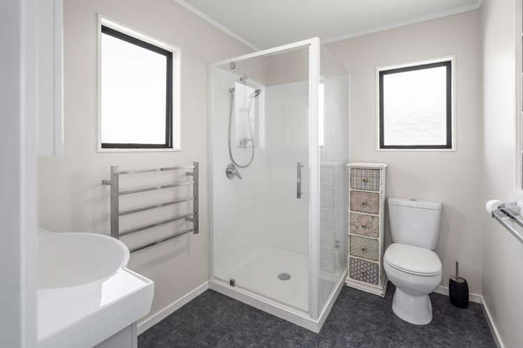 8 Takahe Place Matua_9