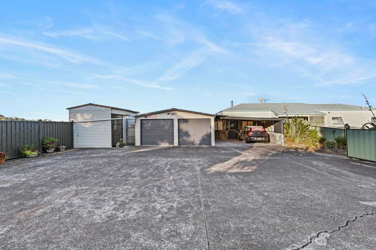 23 Waitakere Road Waitakere_33