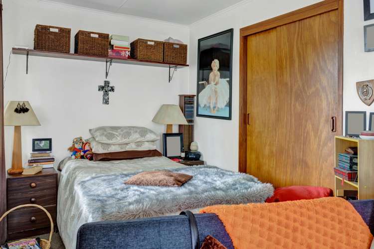 8B-8C Oswald Place Stratford_12