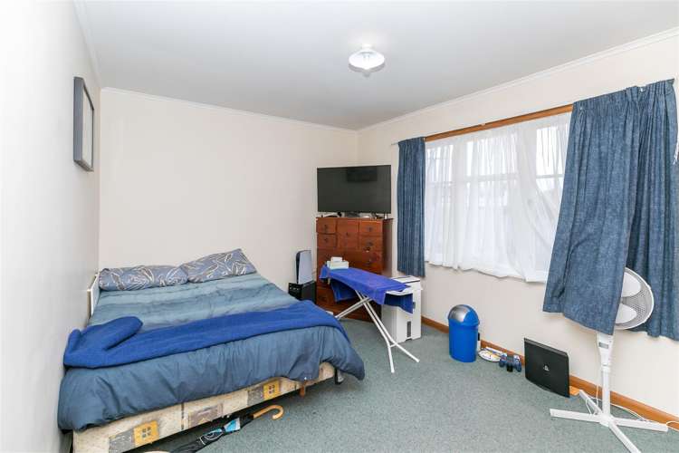 10 Albert Street Hamilton East_13