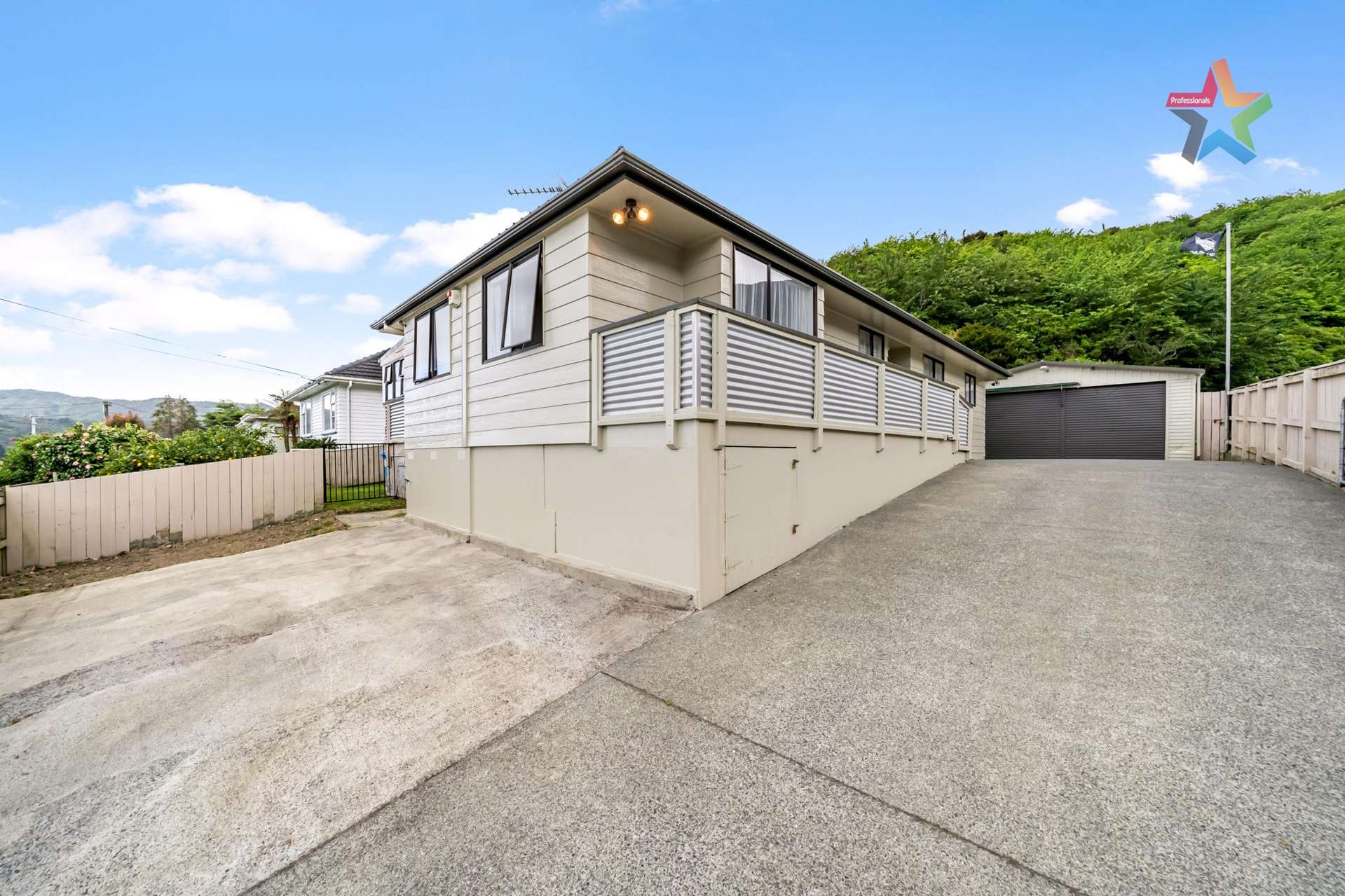 37 Castlerea Street Wainuiomata_0