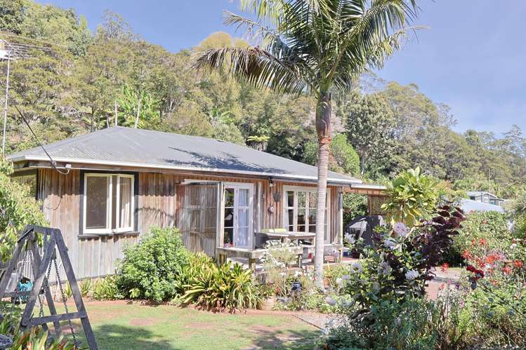 22 Pohue Creek Road Waiomu_15